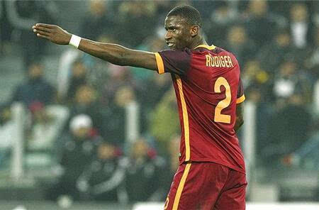  罗马中场大将重伤赛季报销牵动球迷心  