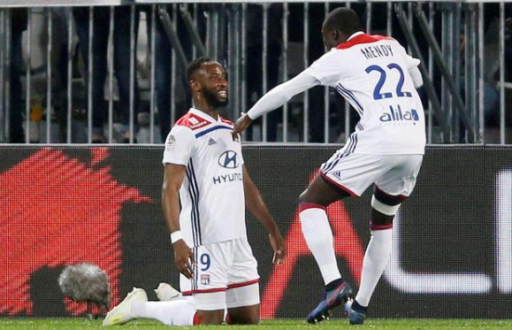  兰斯门将神勇发挥，法甲最佳扑救惊艳全场  