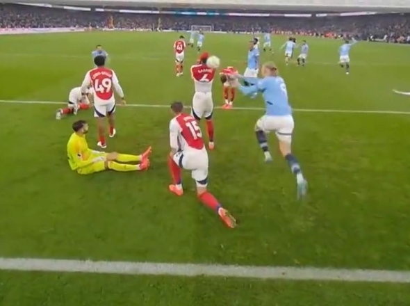  阿森纳年轻小将首秀破门惊艳众生相